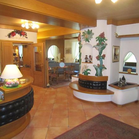 Hotel Alpina 平佐洛 外观 照片