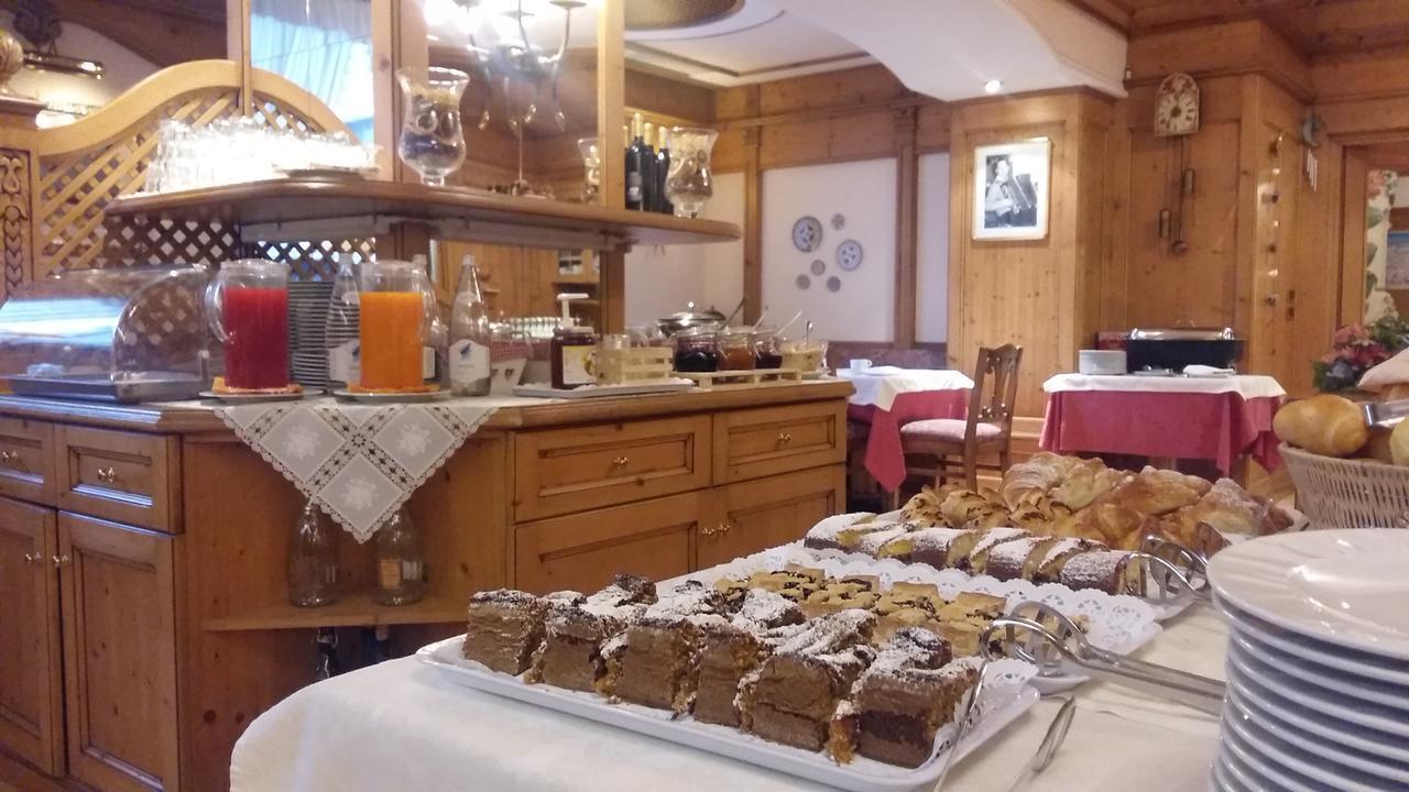 Hotel Alpina 平佐洛 外观 照片
